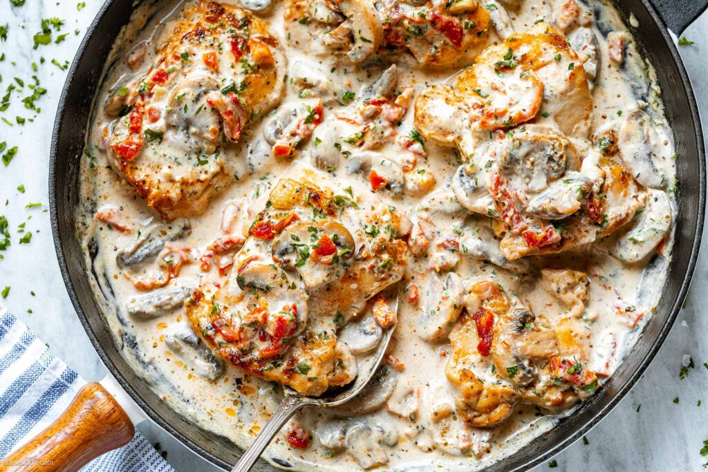 Juicy chicken thighs paired with a creamy mushroom sauce? Yes, please!